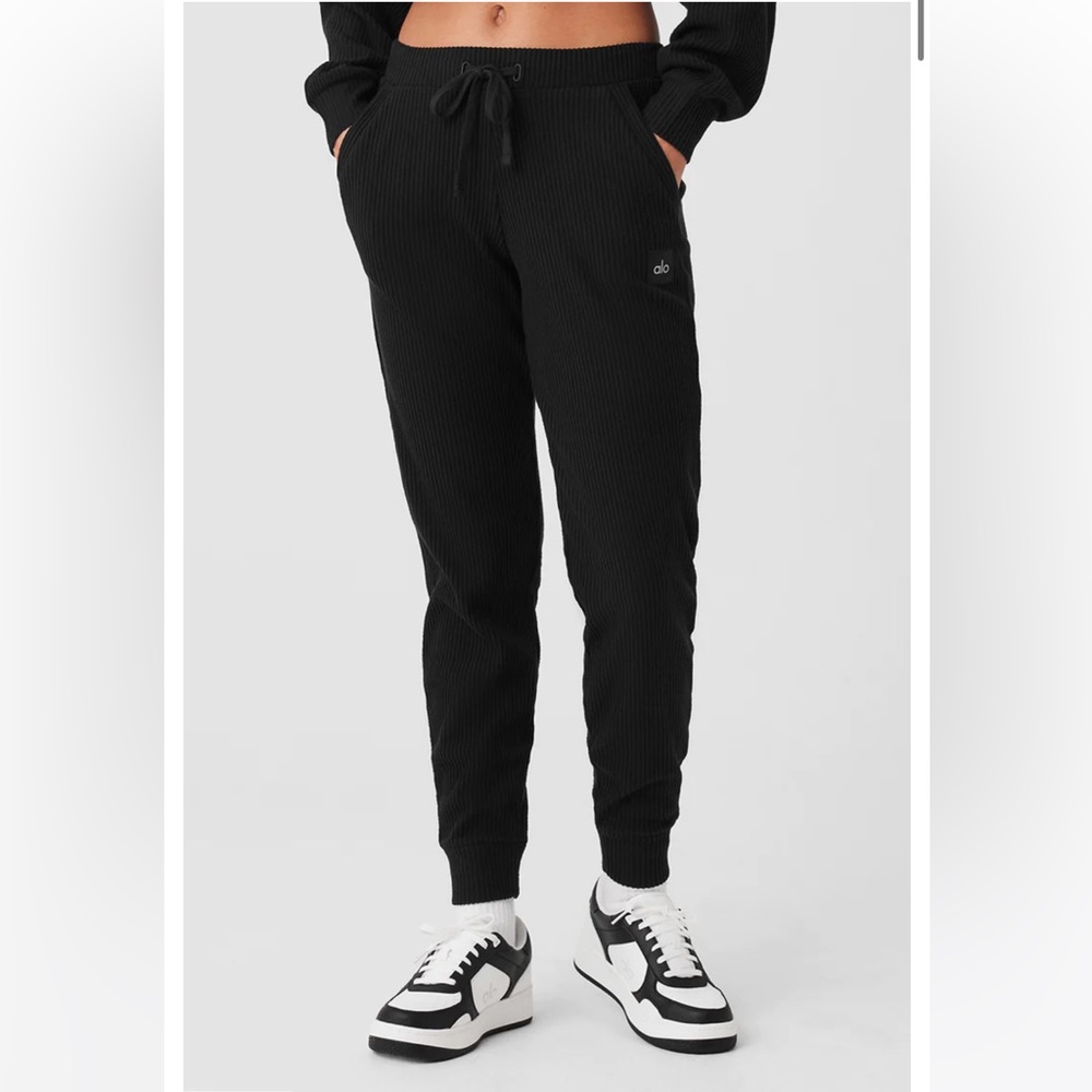 Alo Muse Sweatpants (best seller )